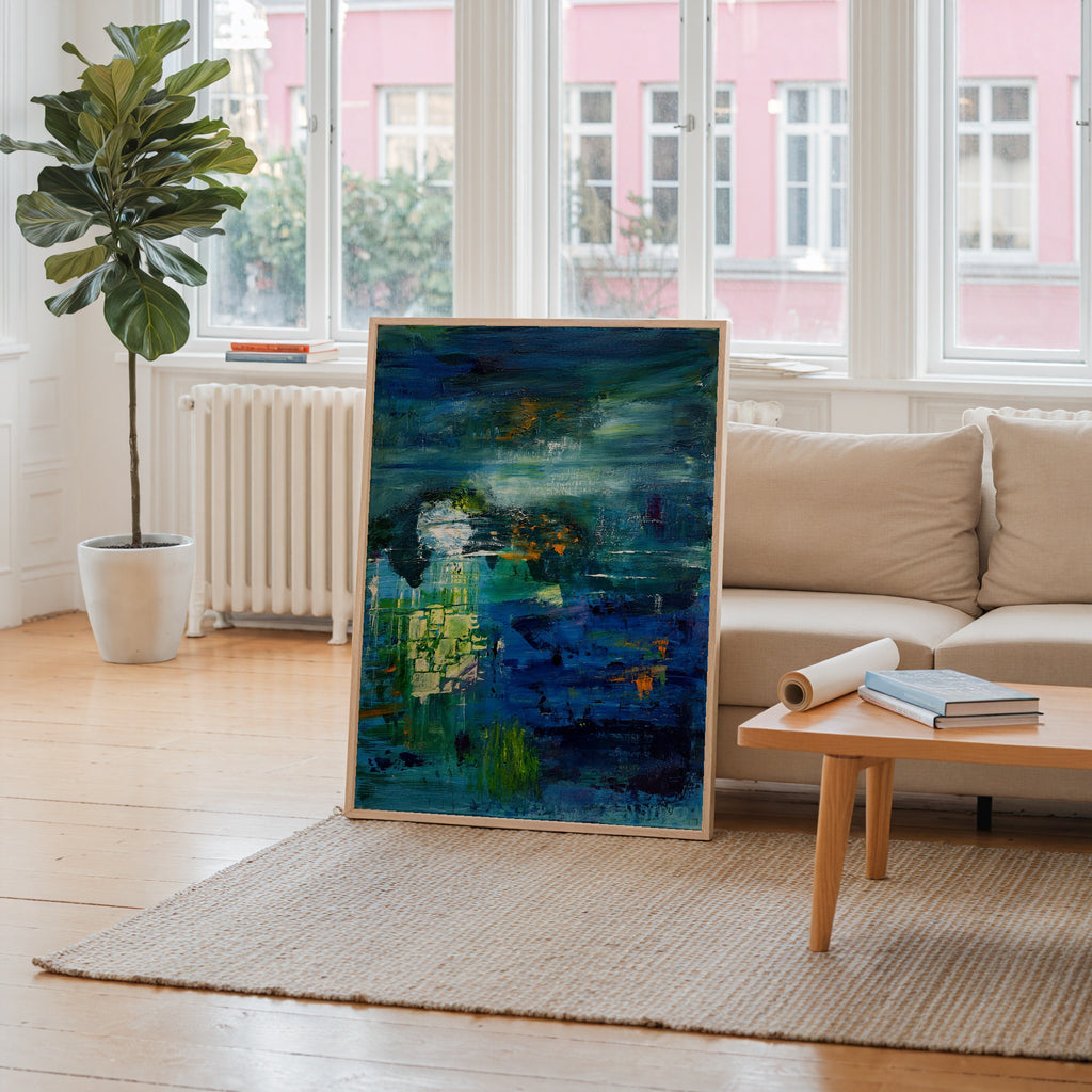 Sonia Tondkar Djupblå Speglingar Poster – i rum 1