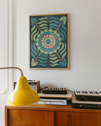 Mockup av Midnight Bloom Pattern affisch på vägg – köp enkelt hos Bozetto i hög kvalitet