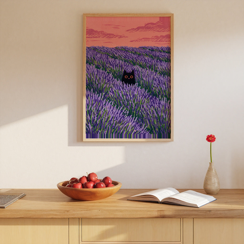 Hidden Cat Lavender Poster – i rum 2
