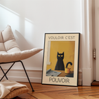 Mockup av Morning Authority Cat affisch på vägg – köp enkelt hos Bozetto i hög kvalitet