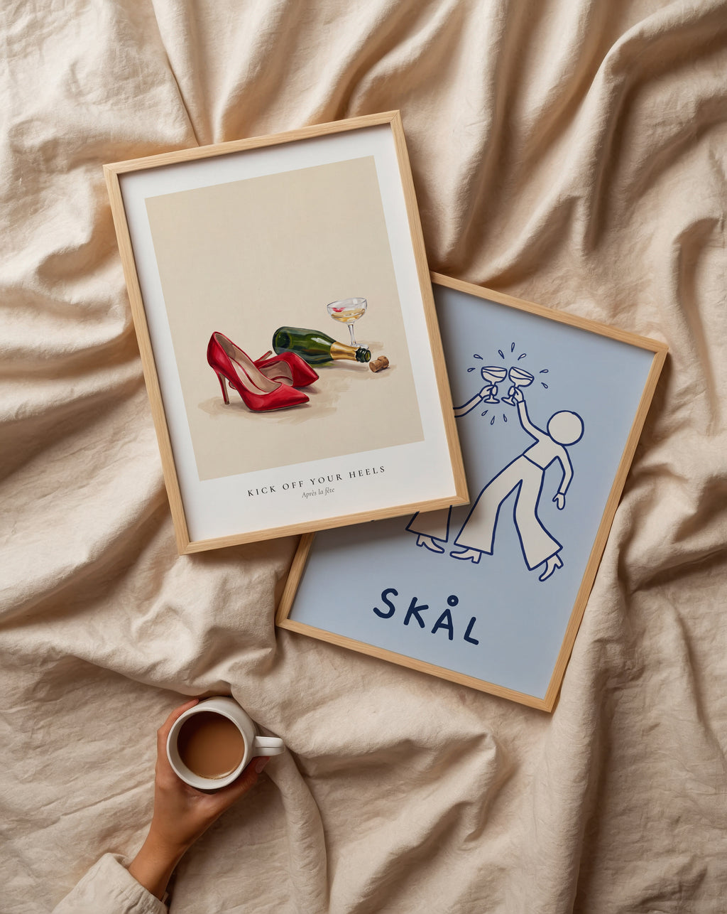Lipstick and Linen Poster – två posters i rum 1