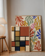 Piet Mondrian Composition in Terracotta Poster – två posters i rum 1