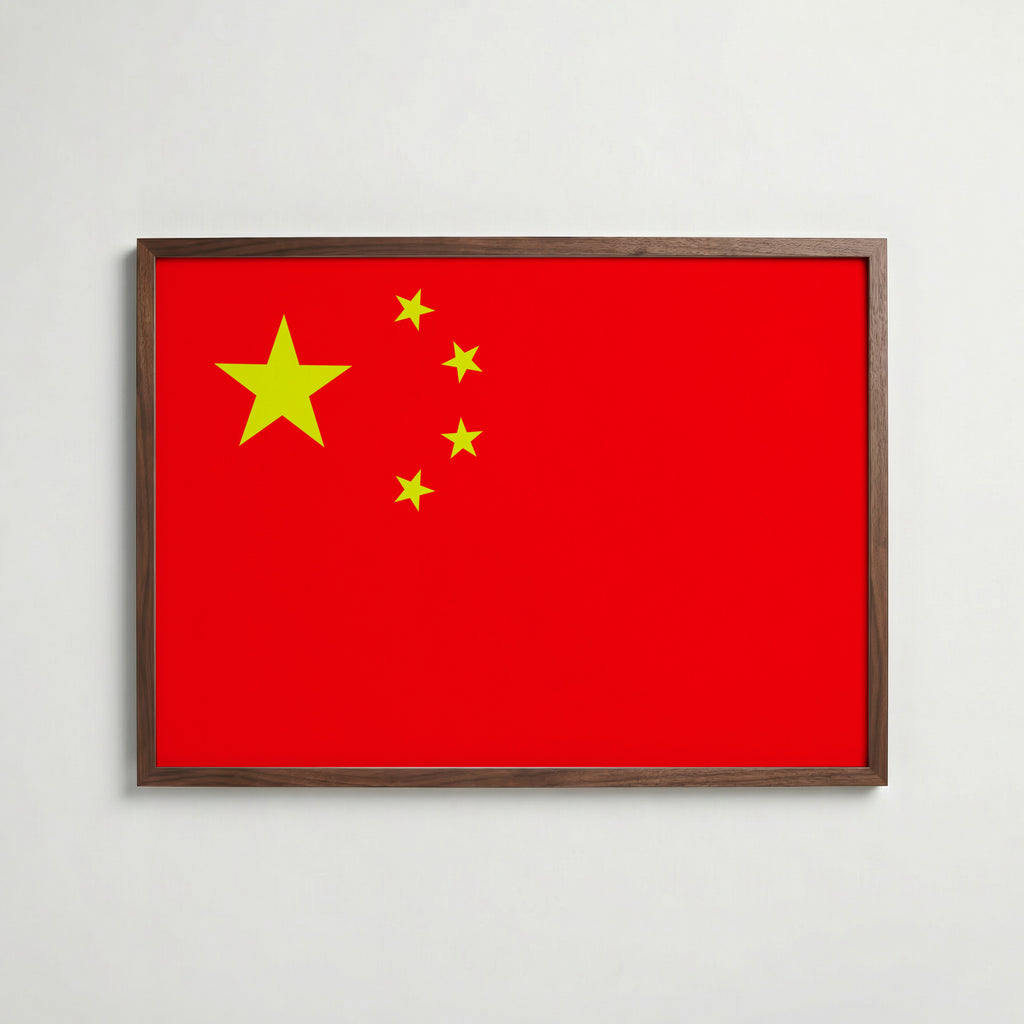China National Flag Poster i valnötsram – varm konstaffisch för hemmet från Bozetto