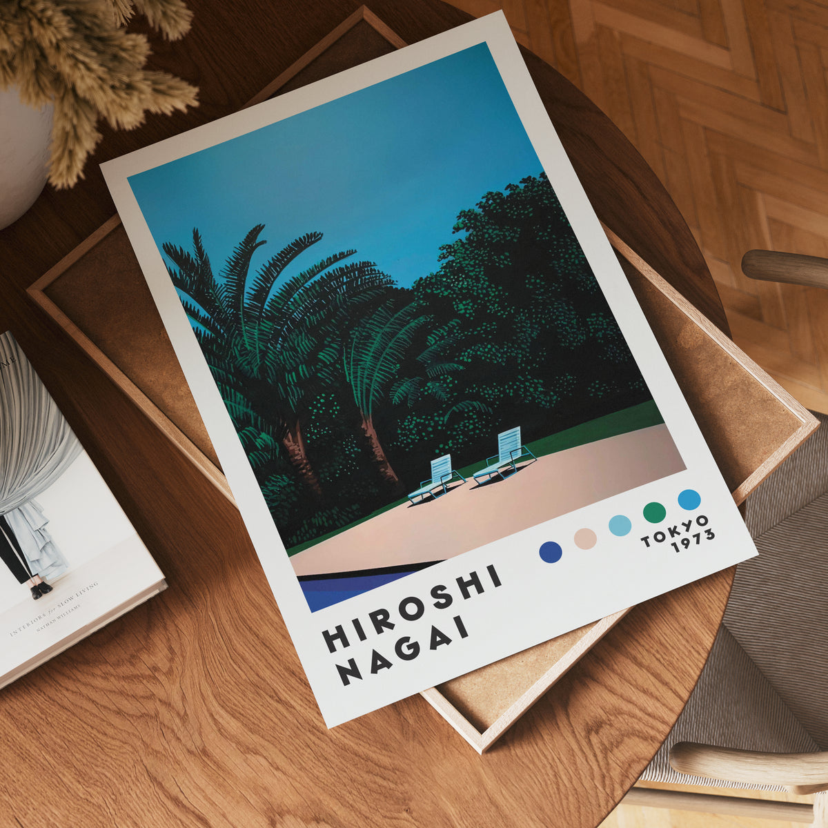 Väggmockup med Hiroshi Nagai Poolside – köp enkelt hos Bozetto affisch i hög kvalitet