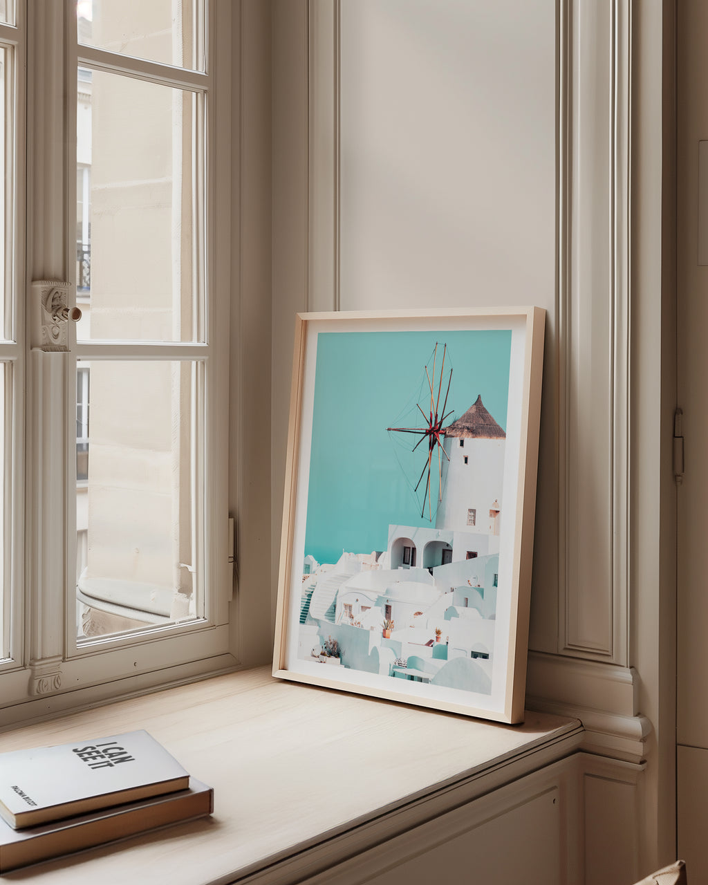 Mockup av Santorini Windmill affisch på vägg – köp enkelt hos Bozetto i hög kvalitet
