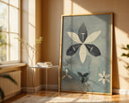 Väggmockup med Hilma af Klint Petals of – köp enkelt hos Bozetto affisch i hög kvalitet