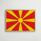 North Macedonia National Flag Poster i ekram – inramad konsttryck för stilren inredning hos Bozetto