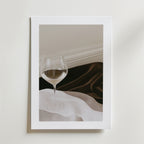 Elegance in Silence Drink – stilfullt konsttryck från Bozetto, tryckt på matt finpapper