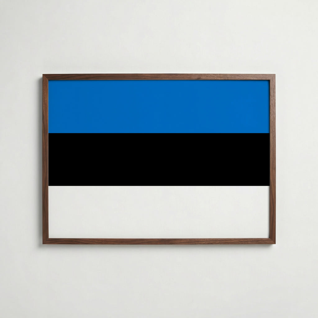 Estonia National Flag Poster i valnötsram – varm konstaffisch för hemmet från Bozetto