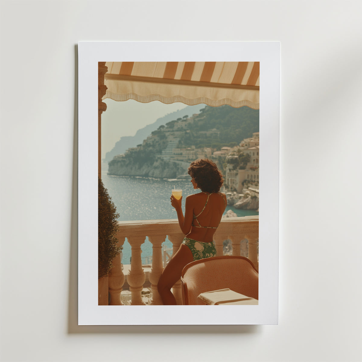 Amalfi Coast Balcony Poster – modern konst och stilren konsttryck för hemmet hos Bozetto