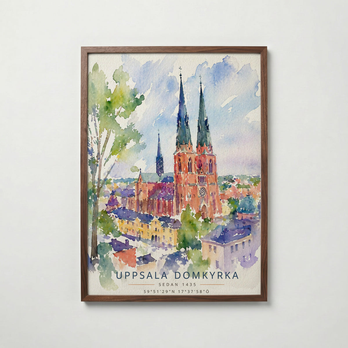 Uppsala Domkyrka i valnötsram med mörkt trä – köp enkelt hos Bozetto i hög kvalitet