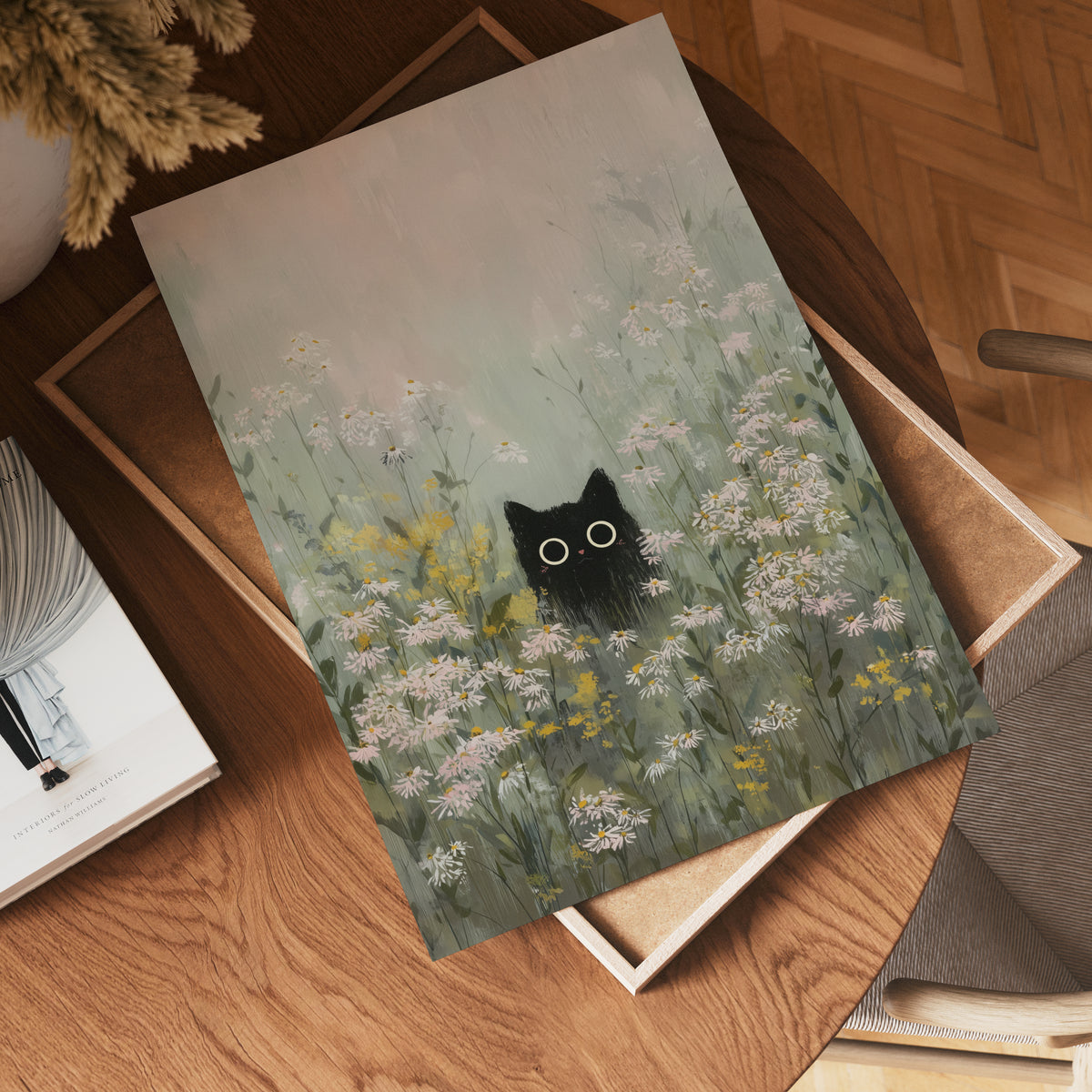 Silent Meadow Cat affisch på vit bakgrund – köp enkelt hos Bozetto i hög kvalitet