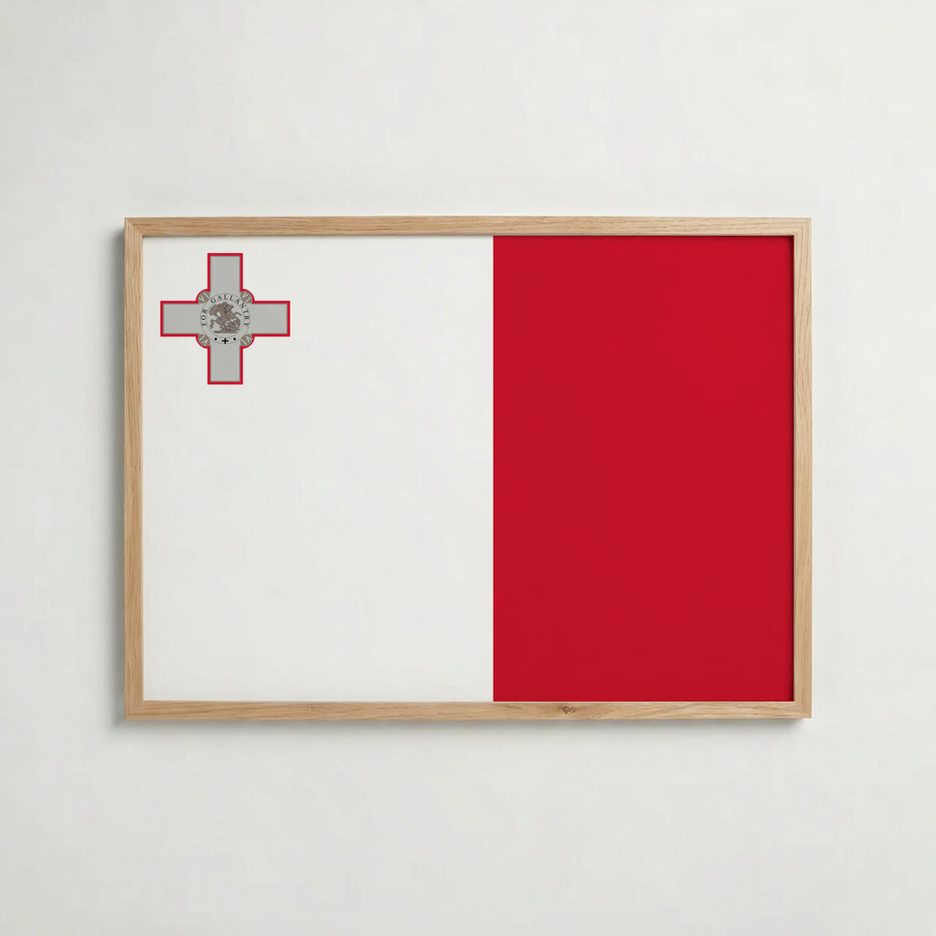 Malta National Flag Poster i ekram – inramad konsttryck för stilren inredning hos Bozetto