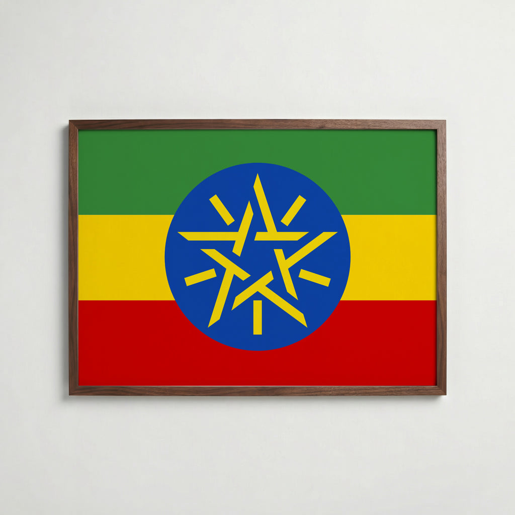 Ethiopia National Flag Poster i valnötsram – varm konstaffisch för hemmet från Bozetto