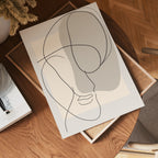 Beige Abstract Face Silhouette – stilfullt konsttryck från Bozetto, tryckt på matt finpapper
