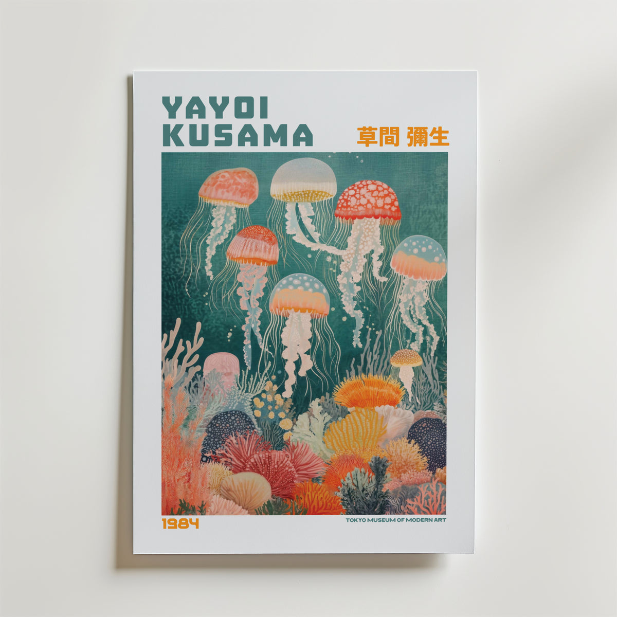 Mockup av Yayoi Kusama Floating affisch på vägg – köp enkelt hos Bozetto i hög kvalitet