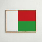 Madagascar National Flag Poster i ekram – inramad konsttryck för stilren inredning hos Bozetto