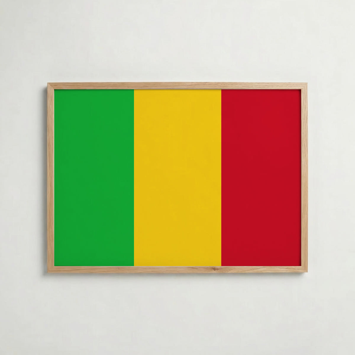 Mali National Flag Poster i ekram – inramad konsttryck för stilren inredning hos Bozetto
