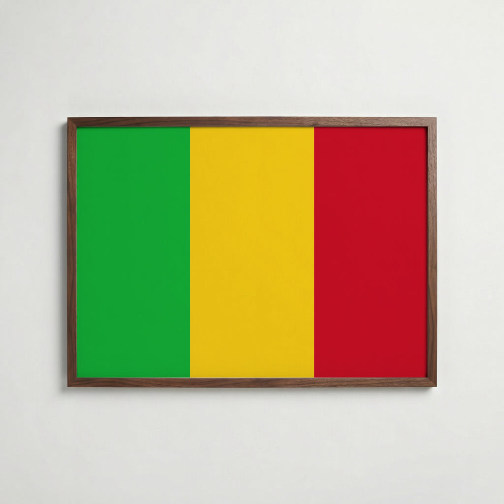 Mali National Flag Poster i valnötsram – varm konstaffisch för hemmet från Bozetto