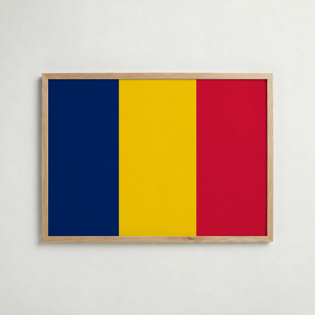 Chad National Flag Poster i ekram – inramad konsttryck för stilren inredning hos Bozetto