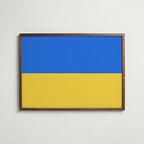 Ukraine National Flag Poster i valnötsram – varm konstaffisch för hemmet från Bozetto