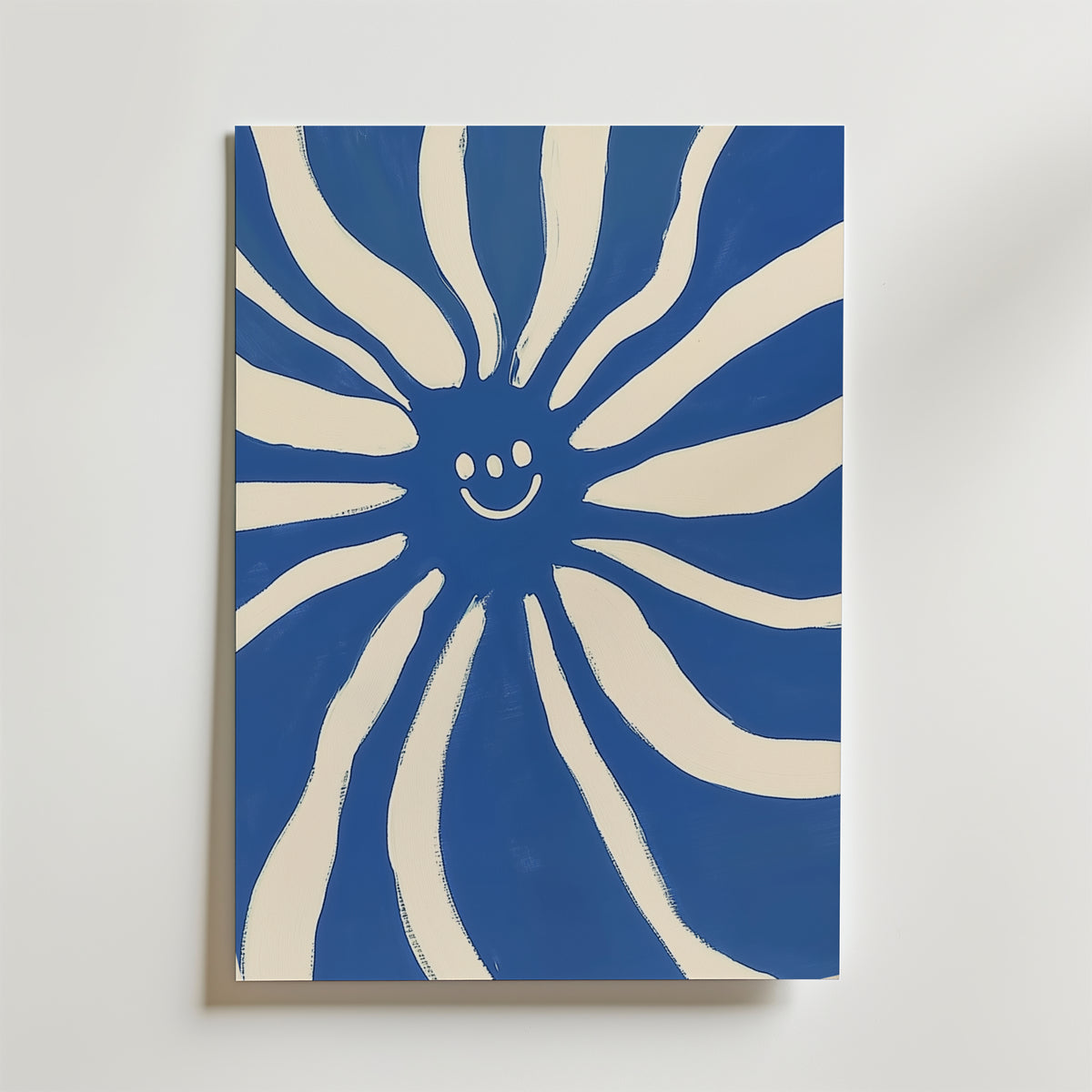 Abstract blue and white sun – stilfullt konsttryck från Bozetto, tryckt på matt finpapper