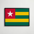 Togo National Flag Poster i svart ram – stilren konsttryck som väggdekor från Bozetto