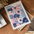 Visualisering av Yayoi Kusama Floral Harmony poster på vägg – köp enkelt hos Bozetto