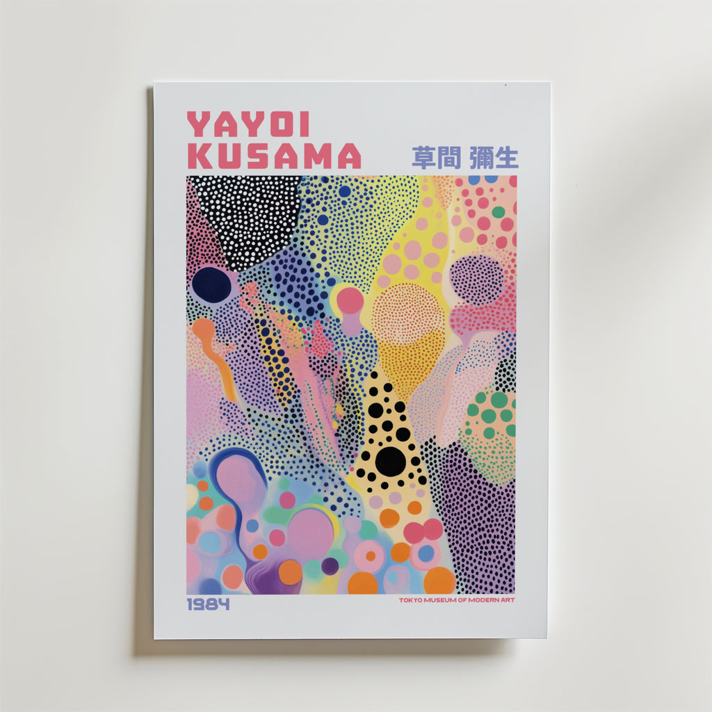 Mockup av Yayoi Kusama Colorful Dots affisch på vägg – köp enkelt hos Bozetto i hög kvalitet