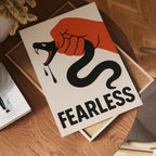 Fearless – affisch med snyggt motiv, köp enkelt hos Bozetto i flera storlekar i hög tryckkvalitet