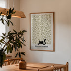 Cat in the Bramble William Morris Poster – svart katt bland William Morris björnbärsmönster i salviagrön