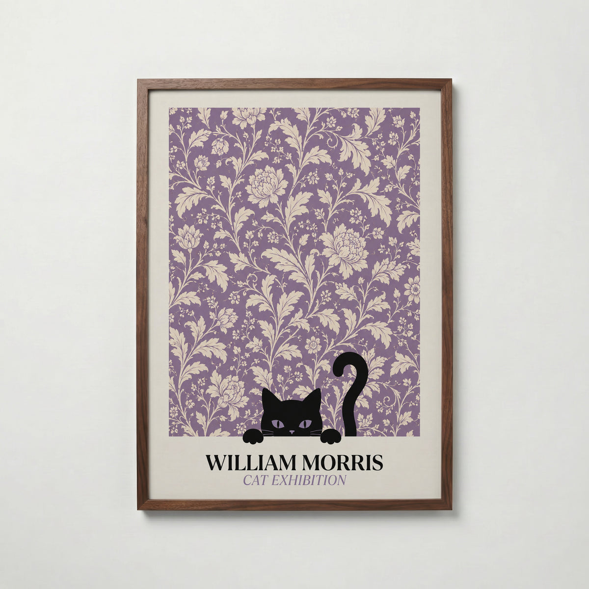 Cat in the Peony William Morris Poster – svart katt bland William Morris pionmönster i lavendelton