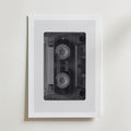 Chrome Cassette Poster – med passepartout