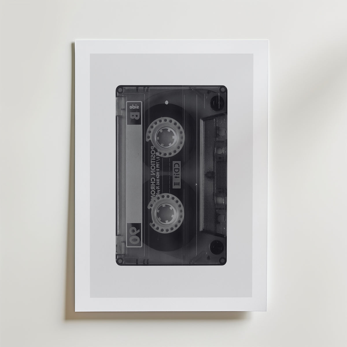 Chrome Cassette Poster – med passepartout