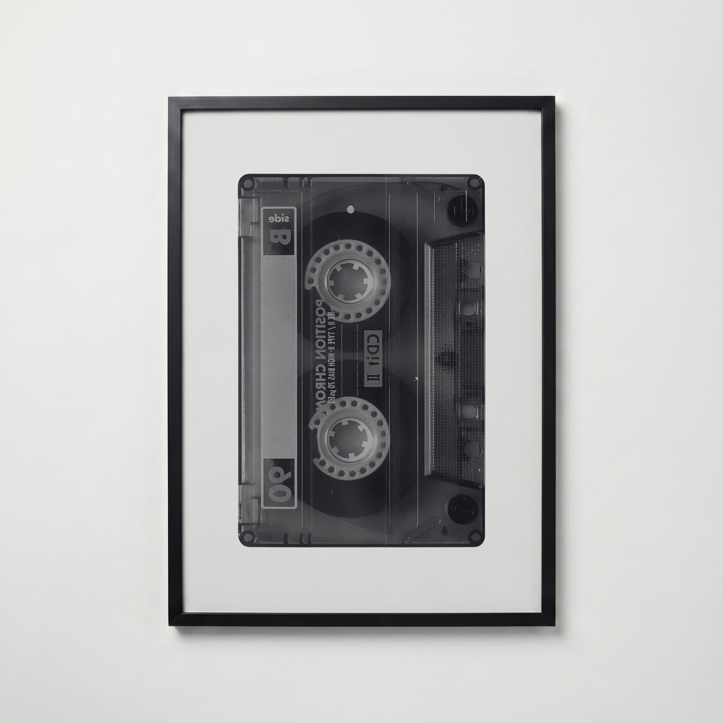 Chrome Cassette Poster – svart ram