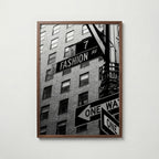 Fashion Avenue Sign Poster – valnötsram