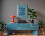 Mockup av Deep Blue Symmetry affisch på vägg – köp enkelt hos Bozetto i hög kvalitet