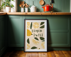 Lemon Twist poster visualiserad på vägg – se rätt storlek med mockup från Bozetto