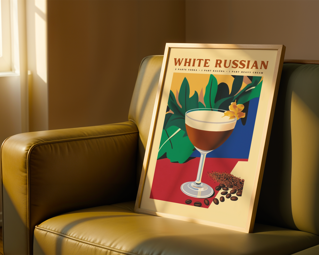 Mockup av White Russian No.2 Cocktail affisch på vägg – köp enkelt hos Bozetto i hög kvalitet
