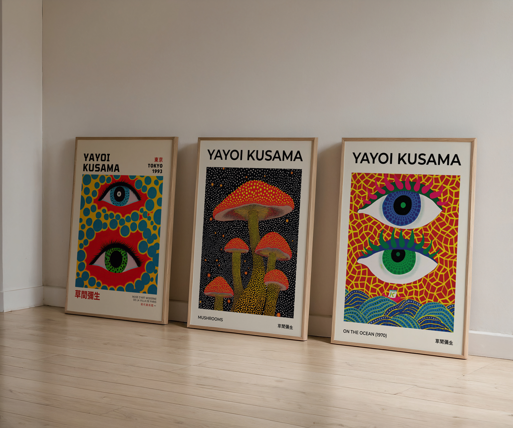 Bundle 3-pack Yayoi Kusama Art Collection visualiserad i interiör – postercollection hos Bozetto