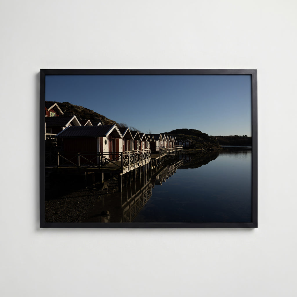 Grundsunds Sjöbodar Poster i vardagsrumsmiljö