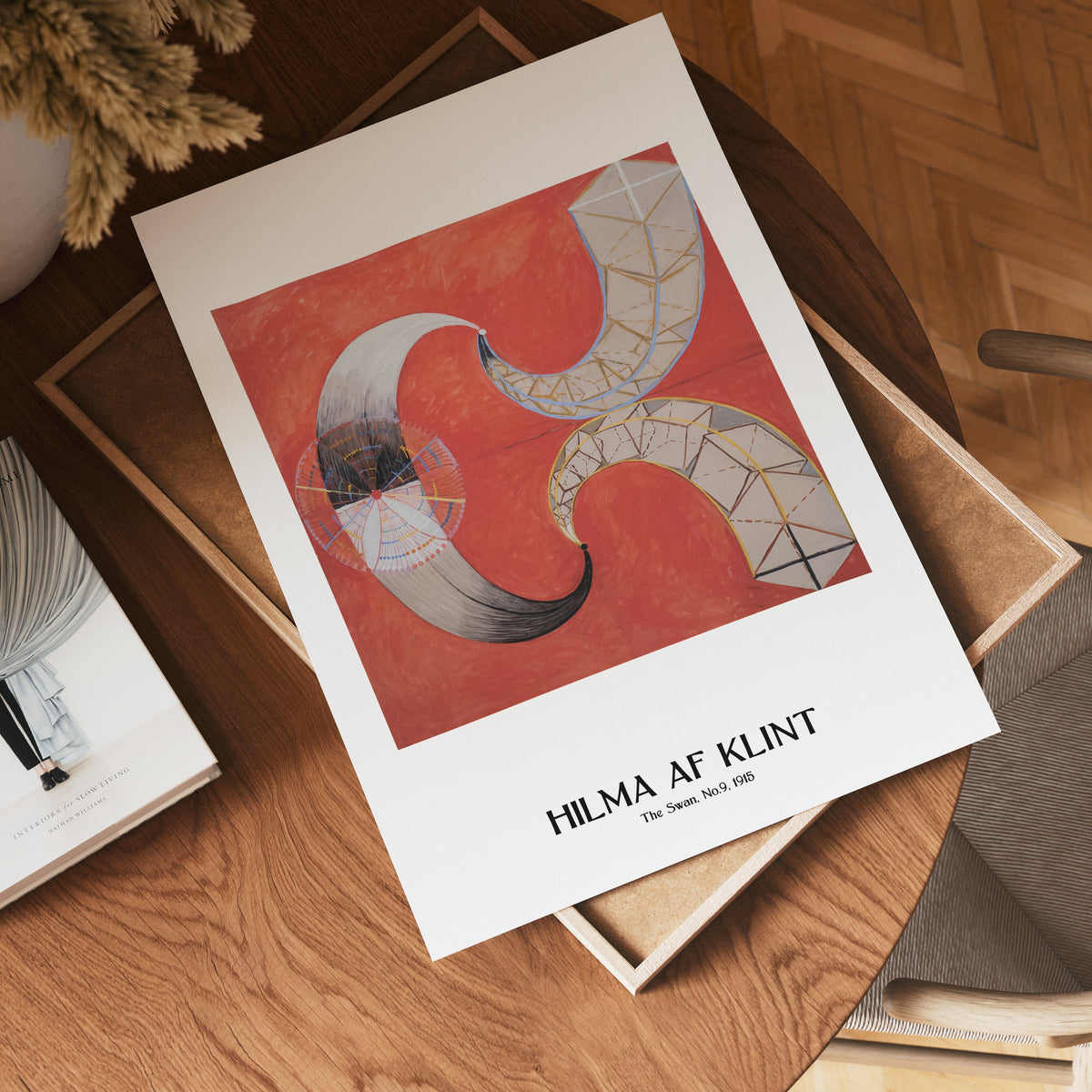 Hilma af Klint The Swan No.9 i väggmockup – konsttryck från Bozetto i hög kvalitet