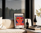Väggmockup av Yayoi Kusama Dots affisch på ljus vägg – Bozetto konsttryck – nr 4
