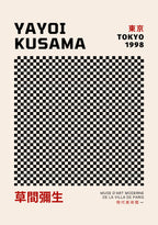 Yayoi Kusama Abstract Dots poster visad rakt fram – Bozetto affisch i hög tryckkvalitet