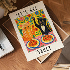 Lets Get Saucy Cat Dinner – affisch med snyggt motiv, köp enkelt hos Bozetto i flera storlekar