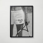 Lucky Girl Tennis Poster – svart ram