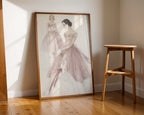 Väggmockup med Vintage Dress Sketch – köp enkelt hos Bozetto affisch i hög kvalitet