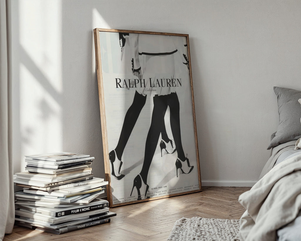 Ralph Lauren Runway Elegance poster visualiserad på vägg – från Bozetto i hög kvalitet