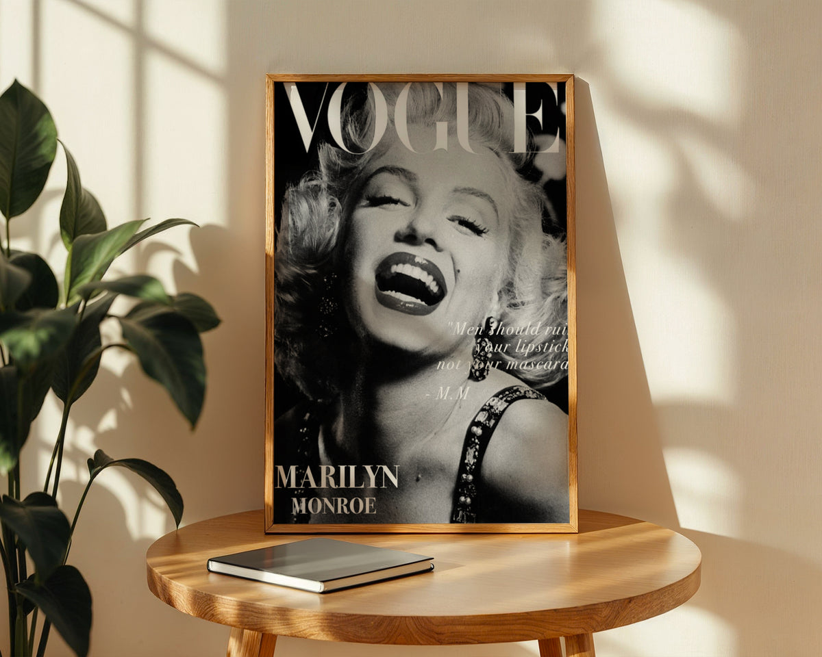 Marilyn Vogue i väggmockup – konsttryck presenterat i verklig miljö av Bozetto i hög tryckkvalitet