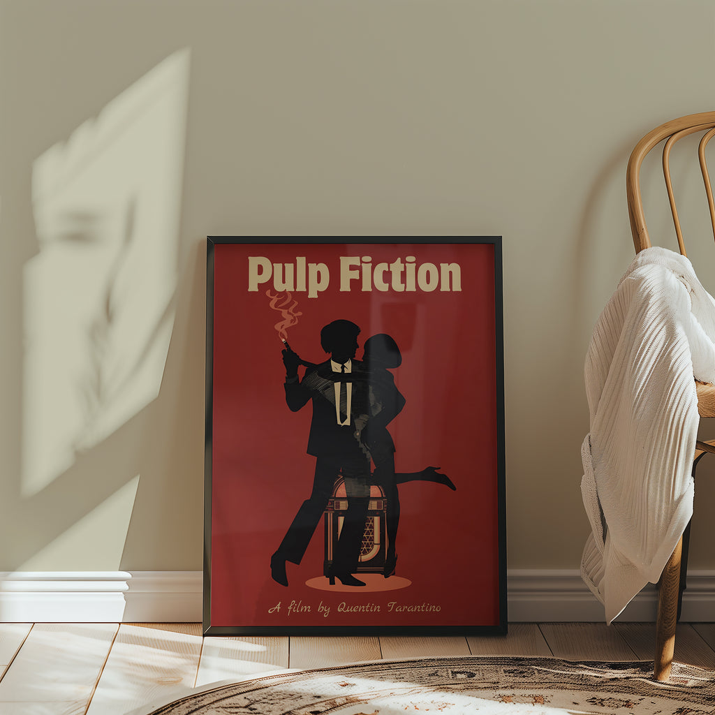 Pulp Fiction poster visualiserad på vägg – se rätt storlek med mockup från Bozetto